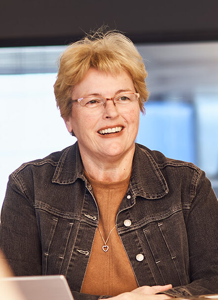 betsy hartogs